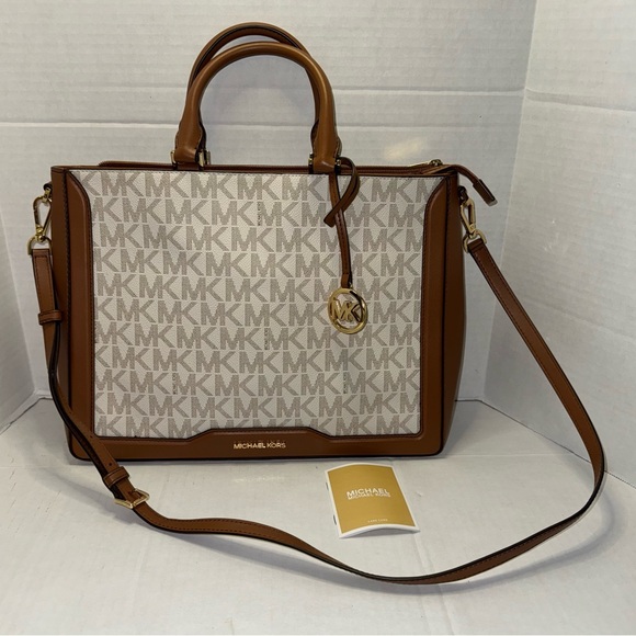 Michael Kors Jessie Large TZ Top Zip Tote Vanilla Signature Shoulder Bag Handbag - Picture 1 of 14
